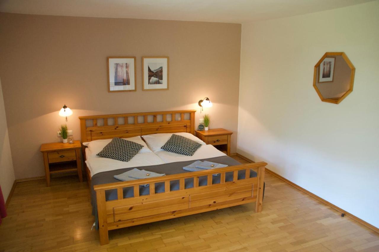 Landhaus Bergner Alm บรุค อันแดร์ โกรสส์กลอคเนอร์ชตราสเซอ ภายนอก รูปภาพ