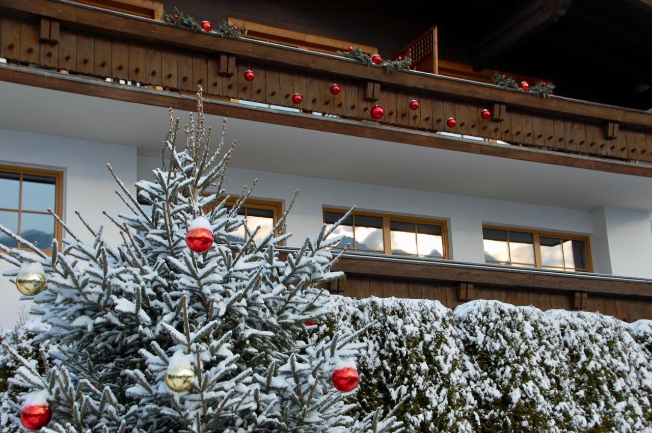 Landhaus Bergner Alm บรุค อันแดร์ โกรสส์กลอคเนอร์ชตราสเซอ ภายนอก รูปภาพ