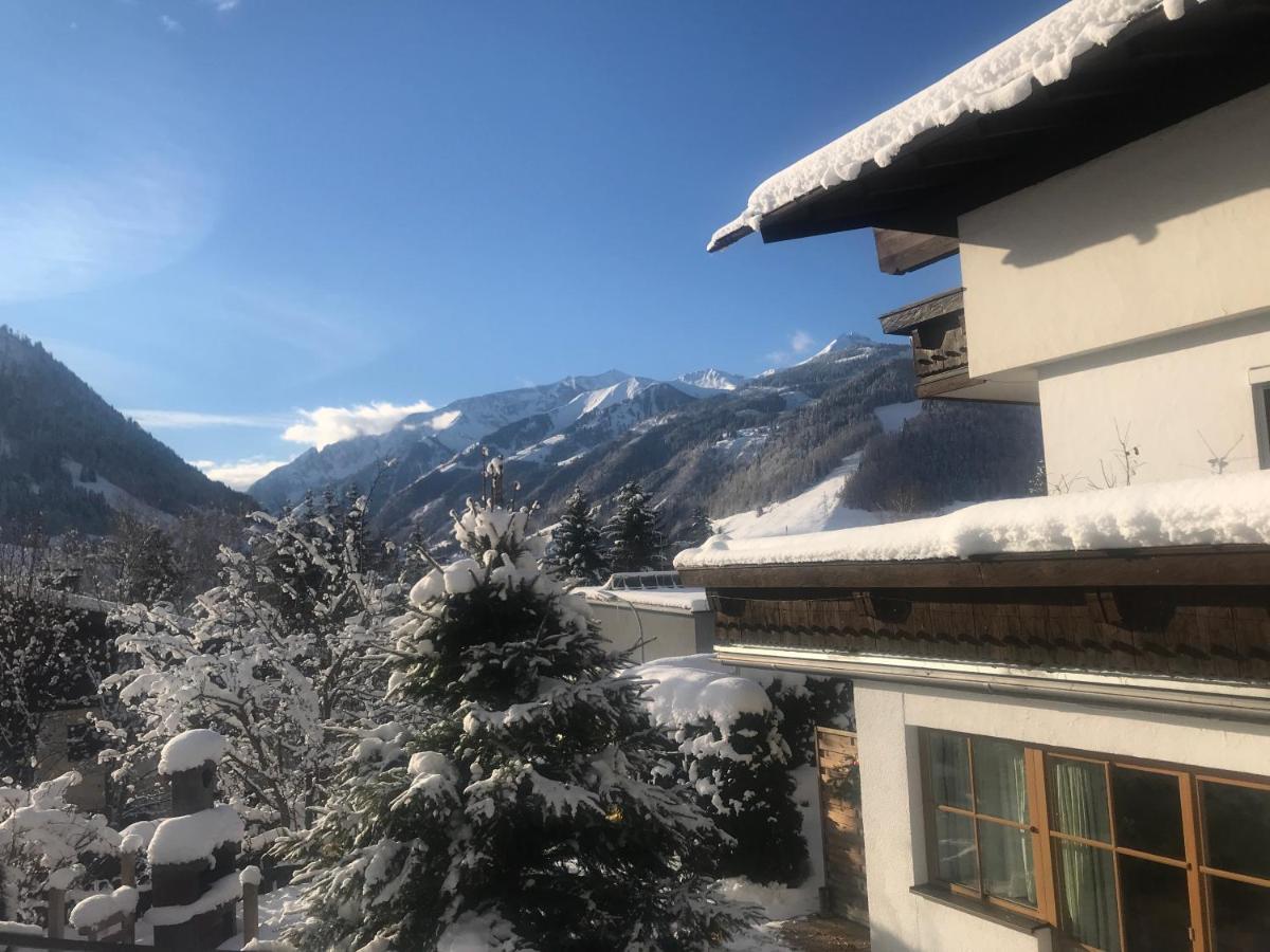 Landhaus Bergner Alm บรุค อันแดร์ โกรสส์กลอคเนอร์ชตราสเซอ ภายนอก รูปภาพ